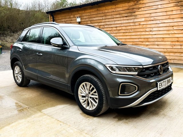 View our VOLKSWAGEN T-ROC