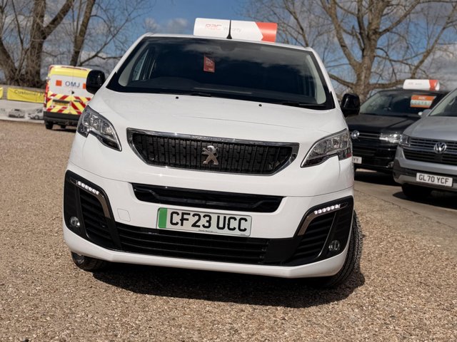 View our PEUGEOT E-EXPERT