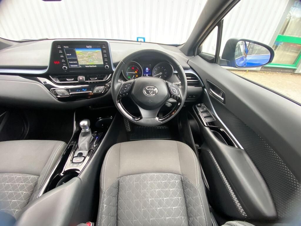 USED 2021 21 TOYOTA C-HR 1.8 VVT-h GPF Design SUV 5dr Petrol Hybrid CVT Euro 6 (s/s) (122 ps) CAMERA+SAT NAV+ADAPTIVE CRUISE