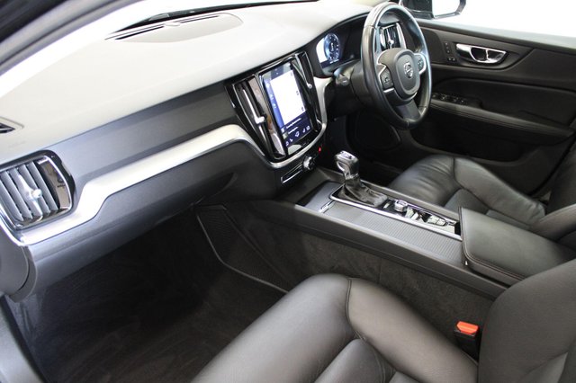 View our VOLVO V60