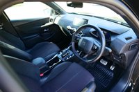 USED 2022 72 DS AUTOMOBILES DS 3 CROSSBACK 1.2 PureTech Performance Line Crossback 5dr Petrol EAT8 Euro 6 (s/s) (130 ps) PERLA NERA BLACK METALLIC PAINTWORK + VIRTUAL COCKPIT + PARKING SENSORS