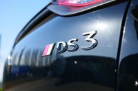 USED 2022 72 DS AUTOMOBILES DS 3 CROSSBACK 1.2 PureTech Performance Line Crossback 5dr Petrol EAT8 Euro 6 (s/s) (130 ps) PERLA NERA BLACK METALLIC PAINTWORK + VIRTUAL COCKPIT + PARKING SENSORS