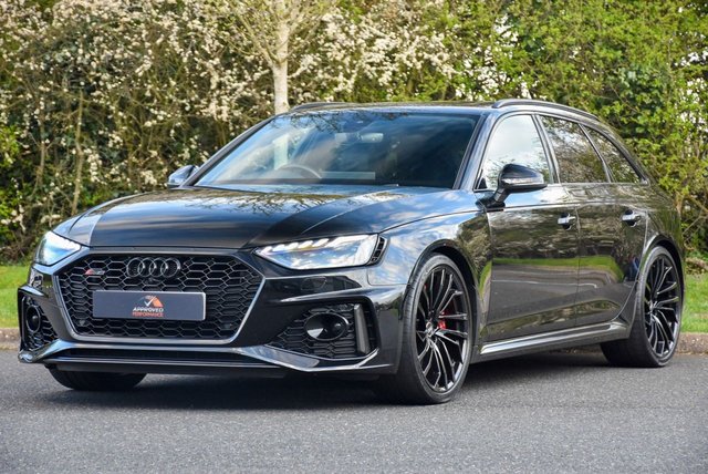 View our AUDI RS4 AVANT