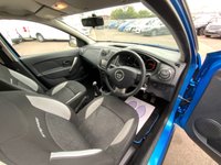 USED 2015 65 DACIA SANDERO STEPWAY 0.9 TCe Laureate Hatchback 5dr Petrol Manual Euro 6 (s/s) (90 ps) drives superb