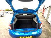 USED 2015 65 DACIA SANDERO STEPWAY 0.9 TCe Laureate Hatchback 5dr Petrol Manual Euro 6 (s/s) (90 ps) drives superb