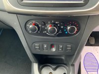 USED 2015 65 DACIA SANDERO STEPWAY 0.9 TCe Laureate Hatchback 5dr Petrol Manual Euro 6 (s/s) (90 ps) drives superb