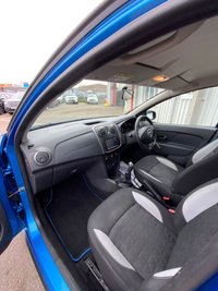 USED 2015 65 DACIA SANDERO STEPWAY 0.9 TCe Laureate Hatchback 5dr Petrol Manual Euro 6 (s/s) (90 ps) drives superb