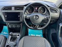 USED 2018 18 VOLKSWAGEN TIGUAN 2.0 TDI SE Navigation SUV 5dr Diesel Manual 4Motion Euro 6 (s/s) (150 ps) 