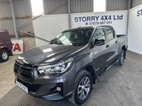 USED 2020 70 TOYOTA HI-LUX 2.4 D-4D Invincible X Pickup Double Cab 4dr Diesel Manual 4WD Euro 6 (s/s) (TSS) (150 ps) REVERSE CAMERA+AIR CON+LEATHER