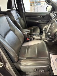 USED 2020 70 TOYOTA HI-LUX 2.4 D-4D Invincible X Pickup Double Cab 4dr Diesel Manual 4WD Euro 6 (s/s) (TSS) (150 ps) REVERSE CAMERA+AIR CON+LEATHER