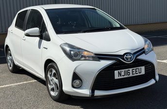 2016 TOYOTA YARIS