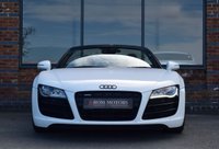 USED 2011 11 AUDI R8 5.2 FSI V10 Spyder 2dr Petrol Manual quattro Euro 4 (525 ps) MANUAL / CARBON INLAYS / FSH