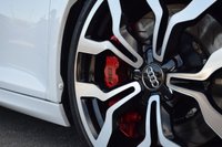 USED 2011 11 AUDI R8 5.2 FSI V10 Spyder 2dr Petrol Manual quattro Euro 4 (525 ps) MANUAL / CARBON INLAYS / FSH