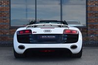USED 2011 11 AUDI R8 5.2 FSI V10 Spyder 2dr Petrol Manual quattro Euro 4 (525 ps) MANUAL / CARBON INLAYS / FSH
