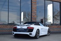 USED 2011 11 AUDI R8 5.2 FSI V10 Spyder 2dr Petrol Manual quattro Euro 4 (525 ps) MANUAL / CARBON INLAYS / FSH