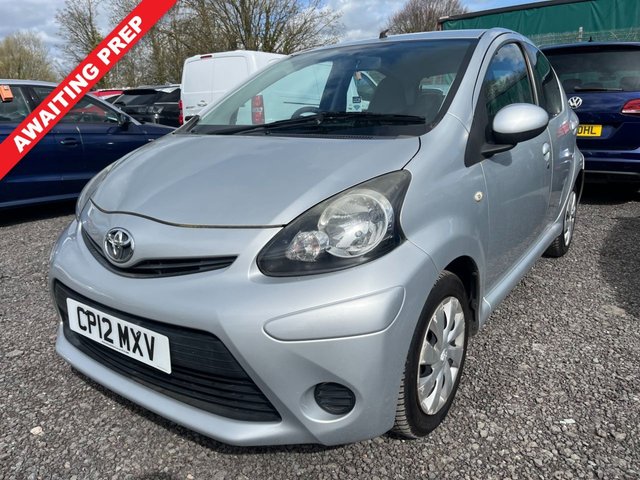 2012 TOYOTA AYGO - Photo 2