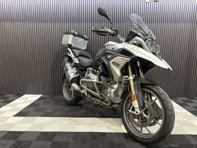 View our BMW R 1200 GS