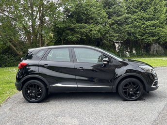 View our RENAULT CAPTUR