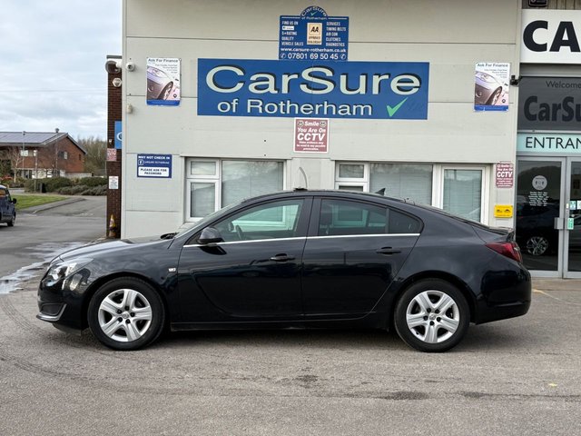 2015 VAUXHALL INSIGNIA 1.6 CDTi ecoFLEX Design Nav Hatchback 5dr Diesel Manual Euro 6 (s/s) (136 ps) - Photo 2