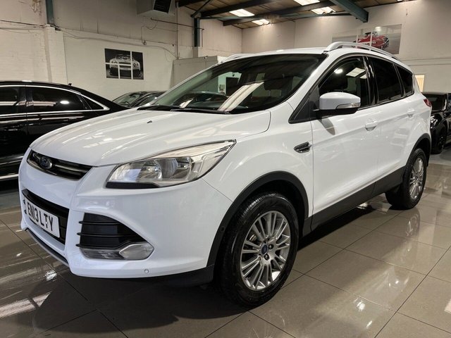 2013 FORD KUGA - Photo 2