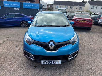 View our RENAULT CAPTUR