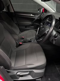 USED 2018 18 VOLKSWAGEN GOLF 1.6 TDI SE Hatchback 5dr Diesel Manual Euro 6 (s/s) (115 ps) 
