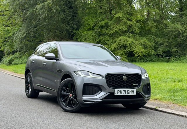 View our Jaguar F-Pace 2.0 D200 MHEV R-Dynamic SE SUV 5dr Diesel Auto AWD Euro 6 (s/s) (204 ps)