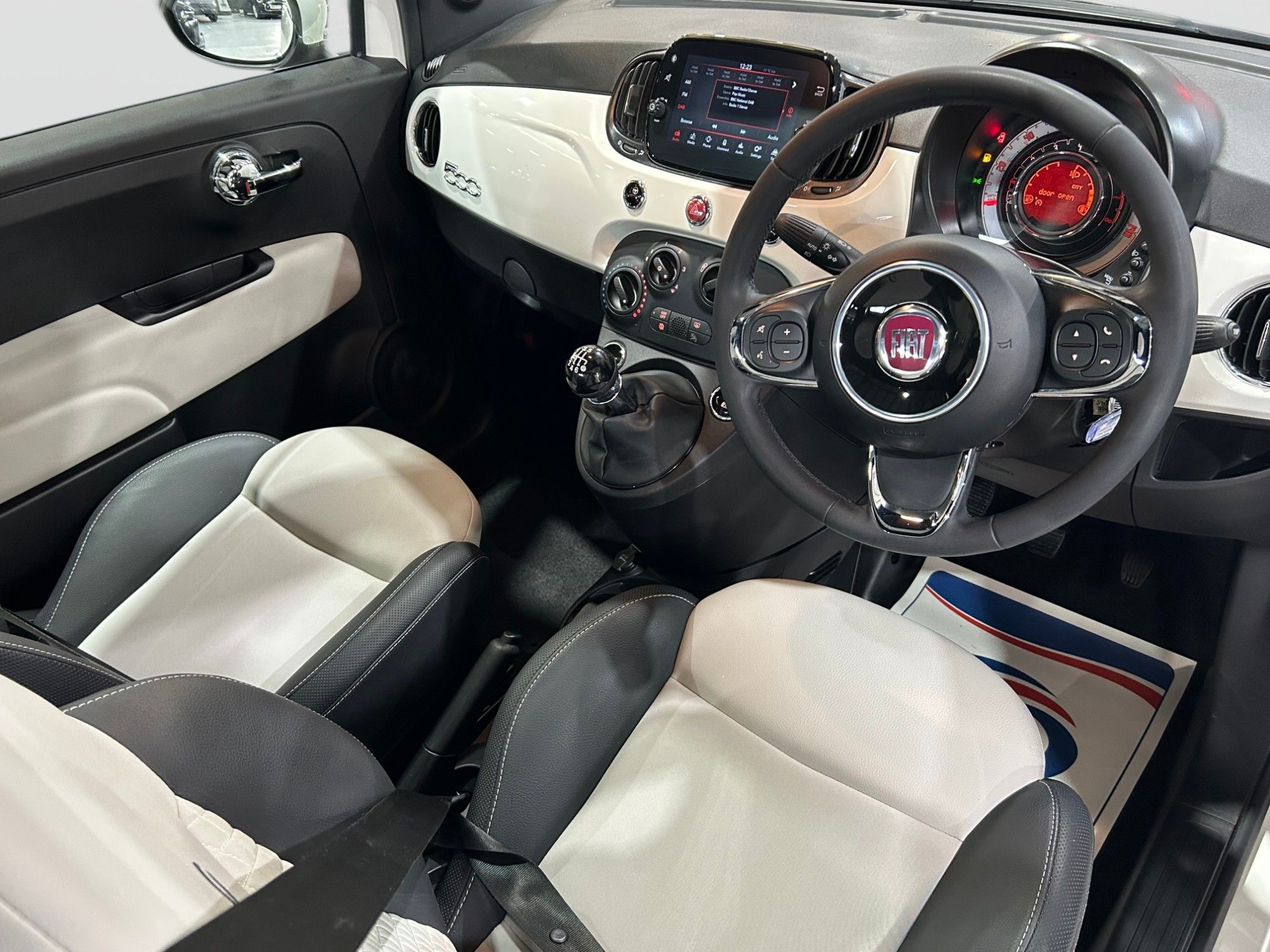 USED 2022 72 FIAT 500 1.0 MHEV Dolcevita Hatchback 3dr Petrol Manual Euro 6 (s/s) (70 bhp) 