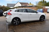 USED 2018 68 VOLVO V40 1.5 T2 GPF R-Design Nav Plus Hatchback 5dr Petrol Auto Euro 6 (s/s) (122 ps) 