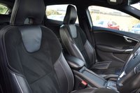 USED 2018 68 VOLVO V40 1.5 T2 GPF R-Design Nav Plus Hatchback 5dr Petrol Auto Euro 6 (s/s) (122 ps) 