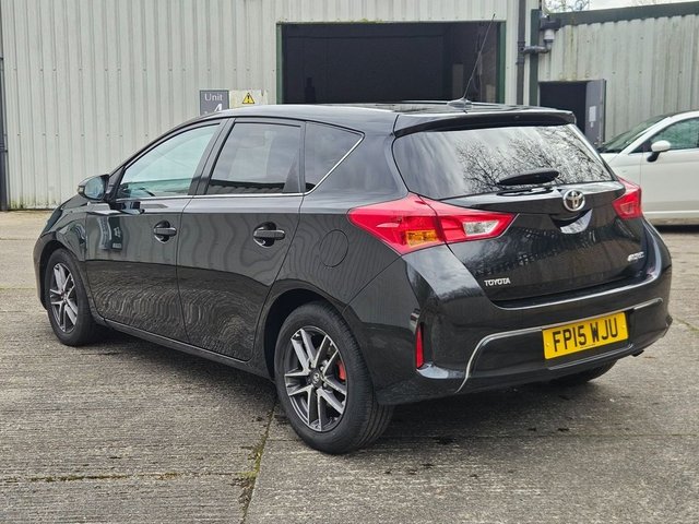 2015 TOYOTA AURIS - Photo 7