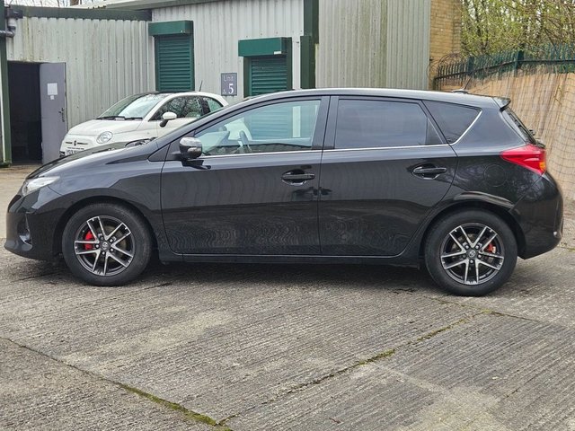 2015 TOYOTA AURIS - Photo 9