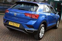 USED 2020 70 VOLKSWAGEN T-ROC 1.5TSi SE 5 DOOR 6-SPEED 148 BHP (EURO 6) Apple CarPlay / DAB / Park Assist