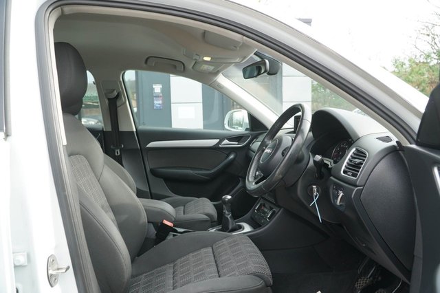 View our AUDI Q3
