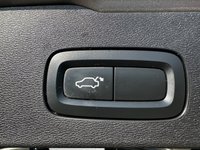 USED 2018 68 VOLVO V60 2.0 D4 Momentum Estate 5dr Diesel Manual Euro 6 (s/s) (190 ps) BLUETOOTH, CRUISE CONTROL, SAT NAV