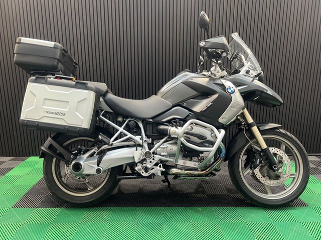 View our BMW R 1200 GS