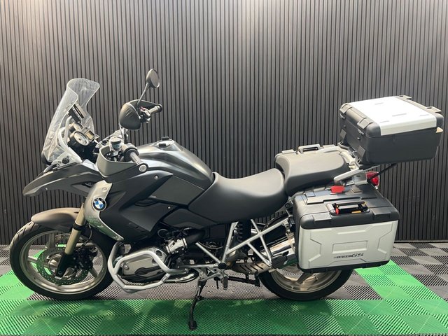 View our BMW R 1200 GS