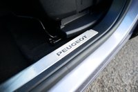 USED 2022 72 PEUGEOT 3008 1.2 PureTech Allure Premium + SUV 5dr Petrol Manual Euro 6 (s/s) (130 ps) CUMULUS GREY METALLIC PAINTWORK + APPLE CARPLAY + ANDROID AUTO