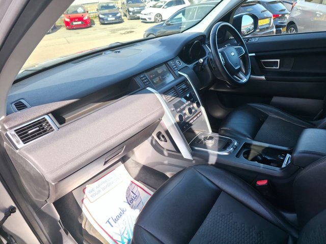 View our LAND ROVER DISCOVERY SPORT