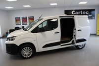 USED 2022 J PEUGEOT PARTNER 1.5 BlueHDi 1000 Professional Premium Standard Panel Van 5dr Diesel Manual SWB Euro 6 (100 bhp) ***NO VAT***DEALER SERVICE HISTORY***REAR PARKING AID***APPLE CAR PLAY**MIRROR LINK***PLY LINED***DAB RADIO***AIR CON***AUTO LIGHTS***FITTED WITH DOG CAGES PUT CAN BE REMOVED***SINGLE SIDE LOADING DOOR***CRUISE CONTROL***