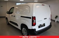 USED 2022 J PEUGEOT PARTNER 1.5 BlueHDi 1000 Professional Premium Standard Panel Van 5dr Diesel Manual SWB Euro 6 (100 bhp) ***NO VAT***DEALER SERVICE HISTORY***REAR PARKING AID***APPLE CAR PLAY**MIRROR LINK***PLY LINED***DAB RADIO***AIR CON***AUTO LIGHTS***FITTED WITH DOG CAGES PUT CAN BE REMOVED***SINGLE SIDE LOADING DOOR***CRUISE CONTROL***