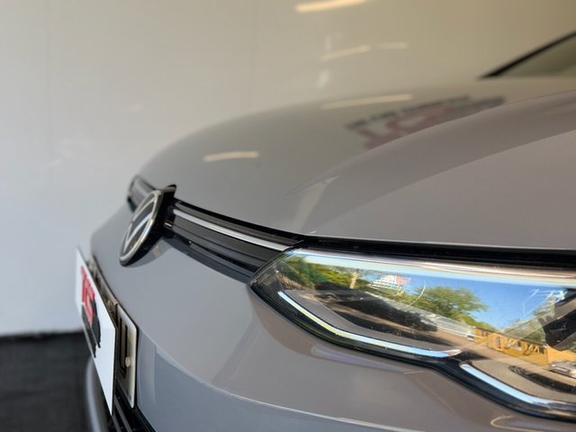 View our VOLKSWAGEN GOLF