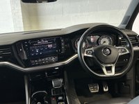 USED 2019 19 VOLKSWAGEN TOUAREG 3.0 TDI V6 R-Line SUV 5dr Diesel Tiptronic 4Motion Euro 6 (s/s) (286 ps) FHTD SEATS+REV CAM+DAB