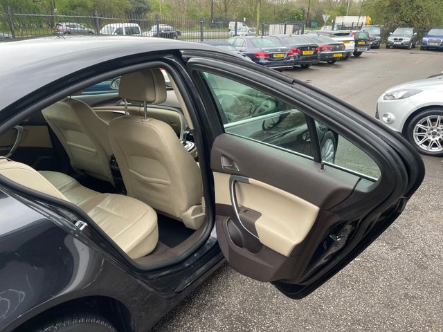 2011 VAUXHALL INSIGNIA - Photo 11