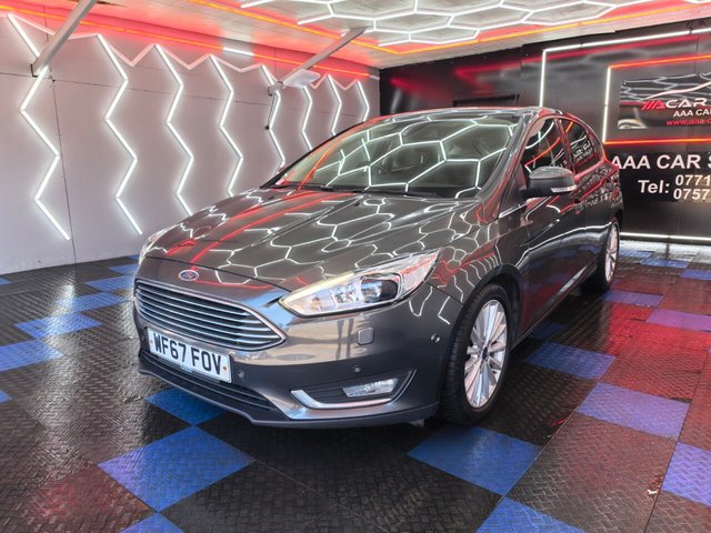 2017 FORD FOCUS - Photo 5