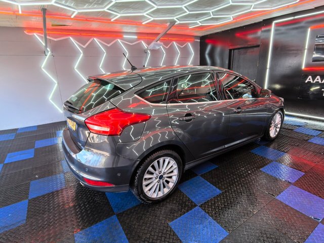 2017 FORD FOCUS - Photo 12