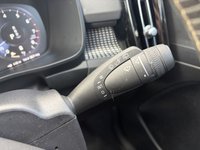 USED 2020 70 VOLVO XC40 2.0 B4 MHEV R-Design SUV 5dr Petrol Hybrid Auto AWD Euro 6 (s/s) (197 ps) Parking camera Heated seats Sat nav