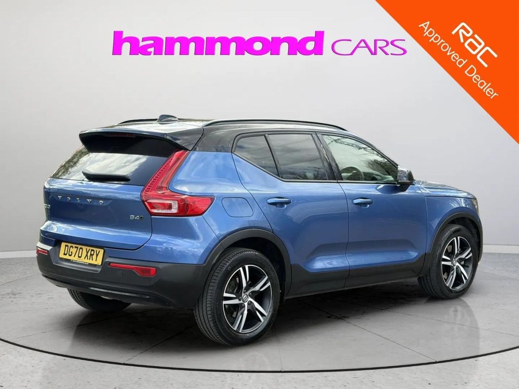 2020 Volvo XC40 — image 2
