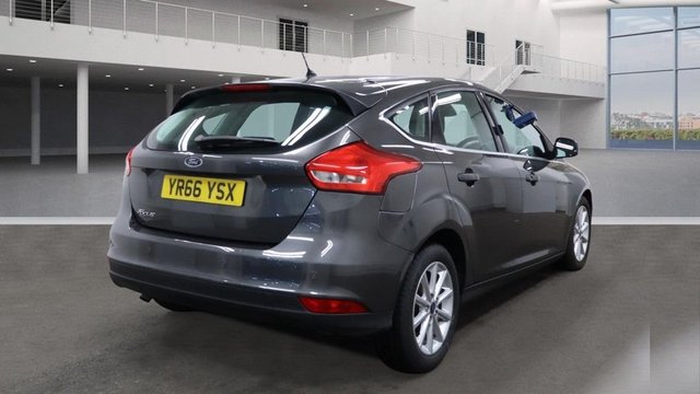 2016 FORD FOCUS - Photo 4