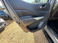 USED 2019 69 NISSAN NAVARA 2.3 dCi N-Guard Pickup Double Cab 4dr Diesel Auto 4WD Euro 6 (190 ps) ABS/ESP/USB/REVERSE CAMERA